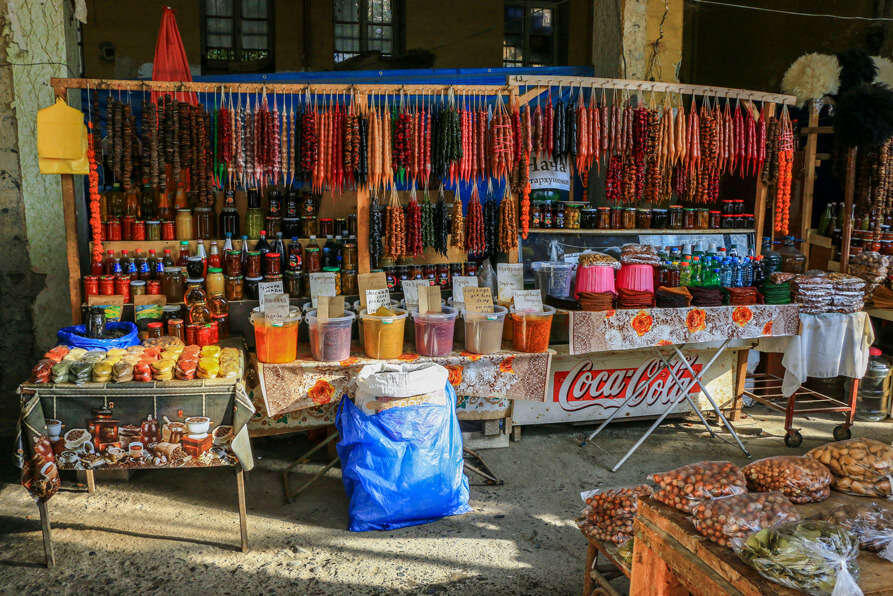 sighnaghi marché local tchourtchkhela