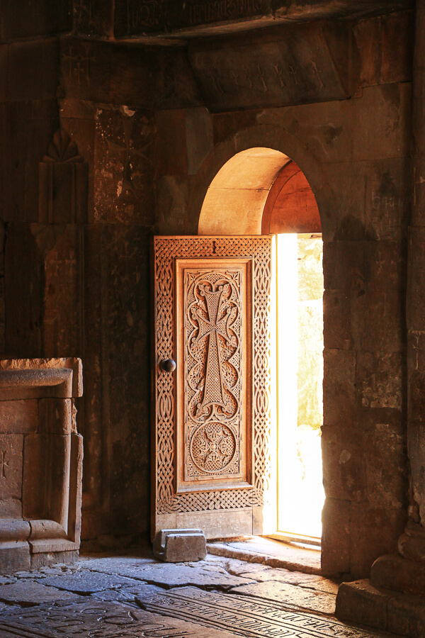 intérieur monastère noravank