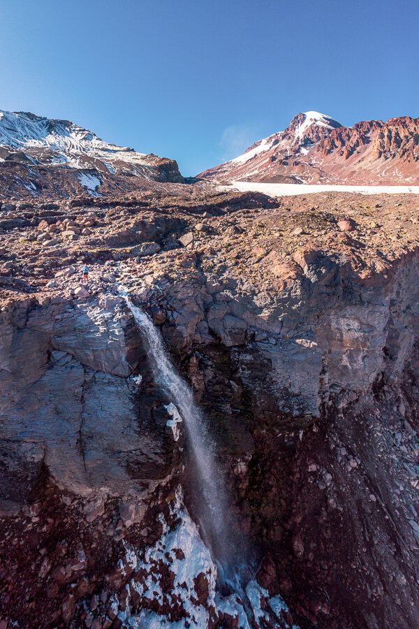 cascade Mont Kazbek Géorgie
