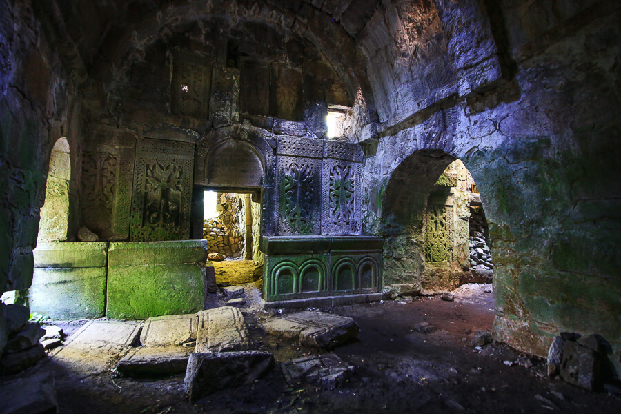visite intérieur monastere Matosavank