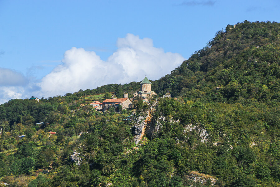vue sur le monastère de Ghélati