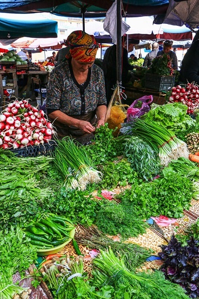 herbes aromatiques marché central Tbilissi Géorgie
