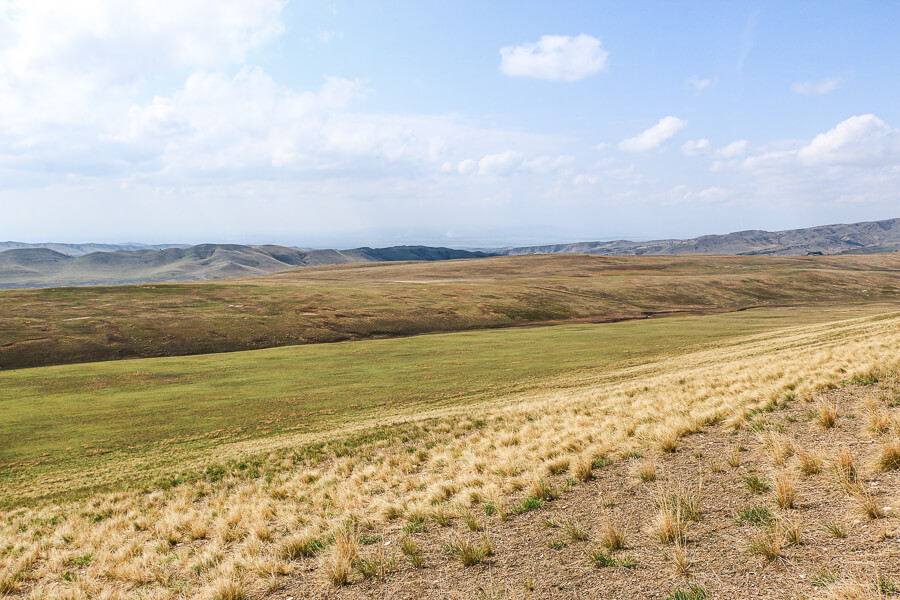 paysages arides autour de Tbilissi et David Gareja