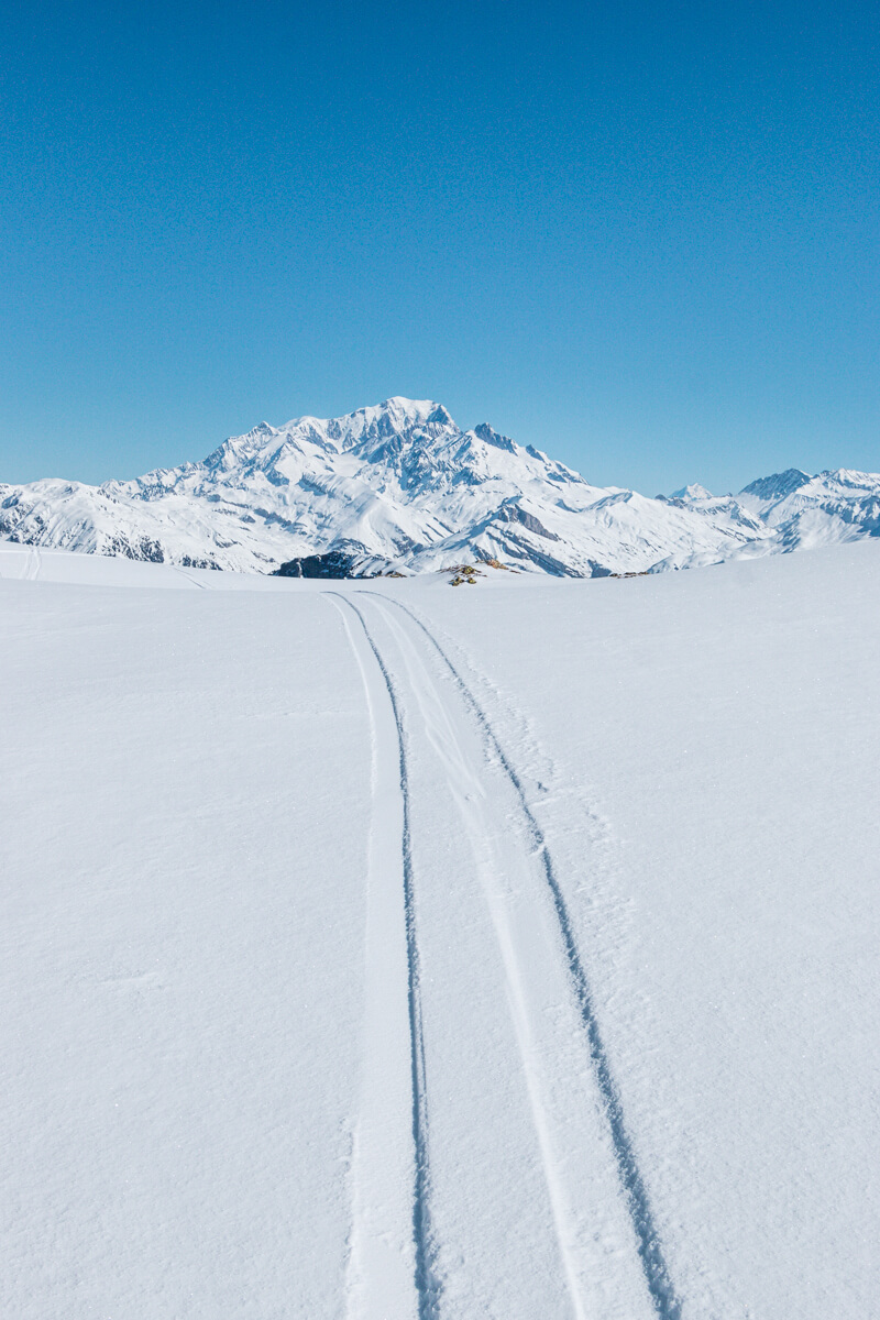 itineraire ski de rando areches, savoie. Face au Mont Blanc